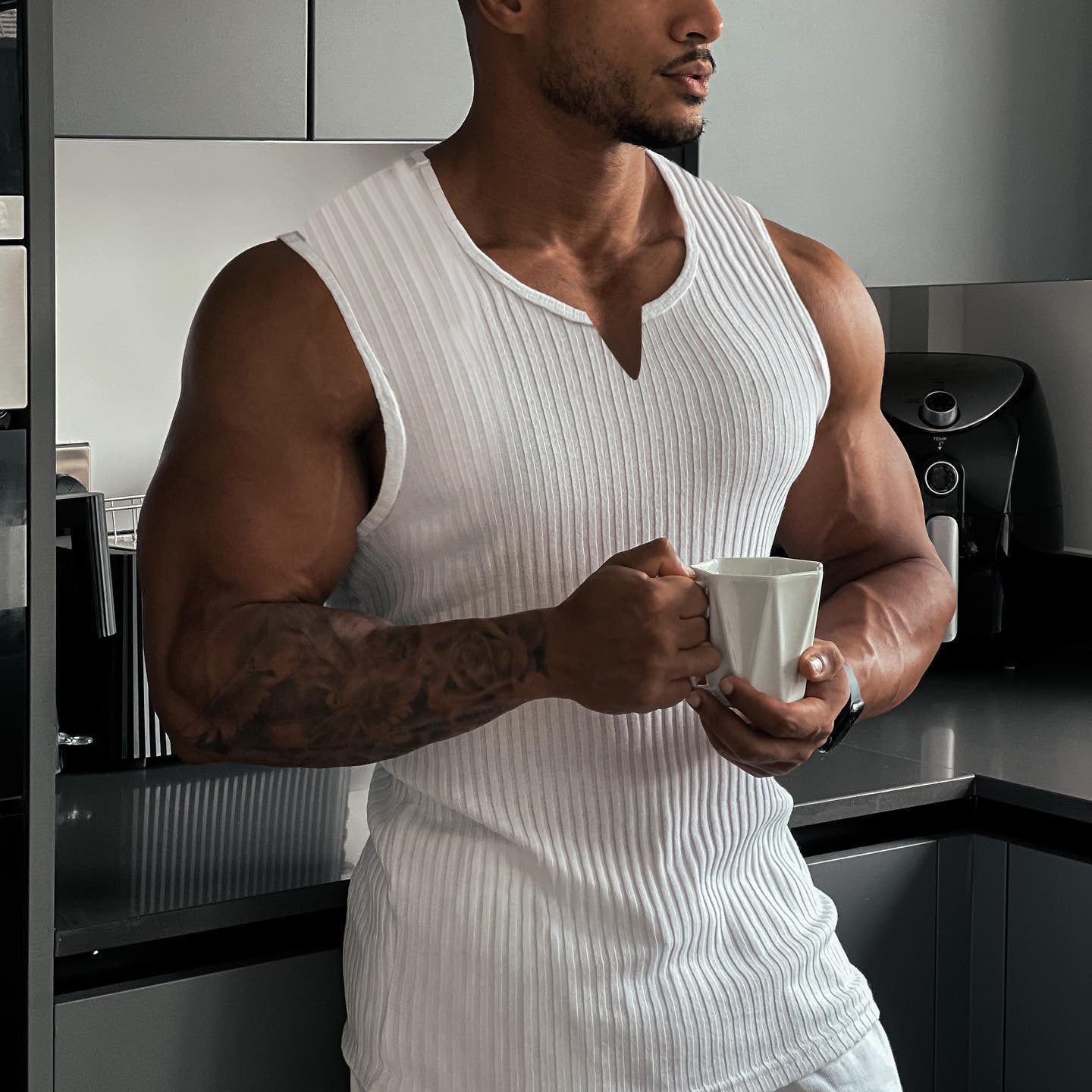 Men's Fashion Casual Knitted Vertical Stripes Sports Fitness I-shaped Vest